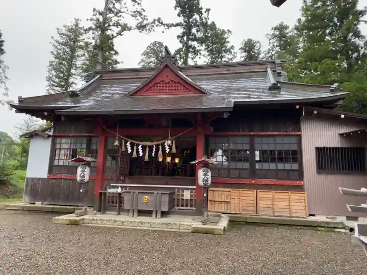 鶴峯八幡宮の本殿・本堂