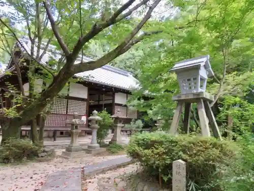 寳塔寺（宝塔寺）の末社・摂社