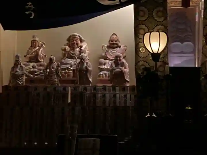 長谷寺の{uncategorized: "未分類", other: "その他", undefined: "問題あり", building: "その他建物", grave: "お墓", sacred_gate: "鳥居", guardian: "狛犬", statue: "像", buddha: "仏像", history: "歴史", nature: "自然", garden: "庭園", animal: "動物", pagoda: "塔", temizu: "手水舎", mountain_gate: "山門・神門", sanctuary: "本殿・本堂", subordinate: "末社・摂社", art: "芸術", scenery: "景色", jizo: "地蔵", ema: "絵馬", goshuin: "御朱印", omikuji: "おみくじ", items: "授与品その他", amulet: "お守り", goshuincho: "御朱印帳", eats: "食事", festival: "お祭り", votive_dance: "神楽", shichigosan: "七五三参", wedding: "結婚式", experience: "体験その他", initially: "初詣", around: "周辺", anti_infection: "感染症対策"}