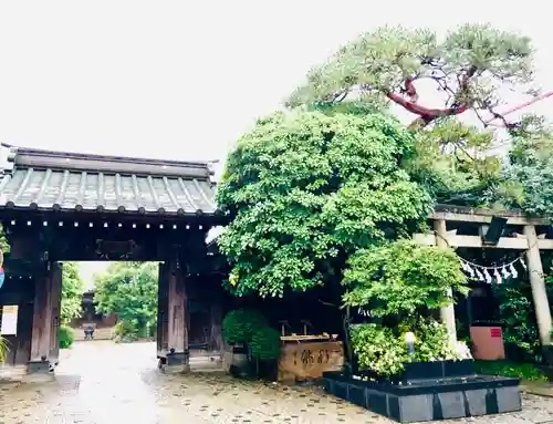 長喜院の山門