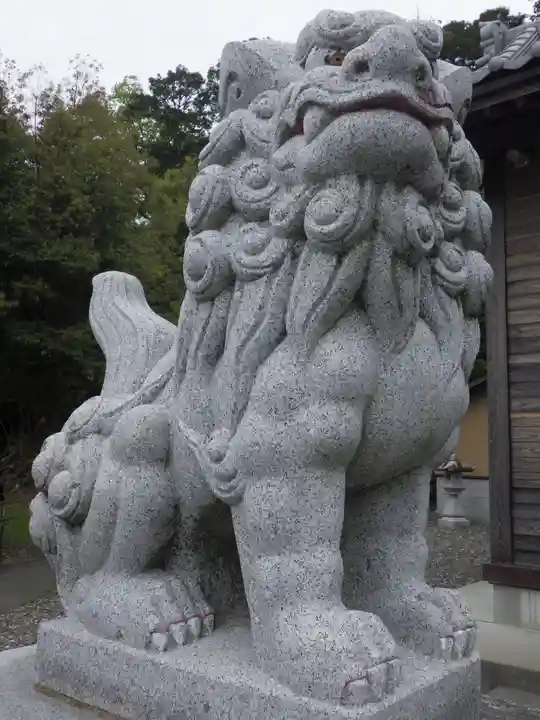 八幡神社の狛犬