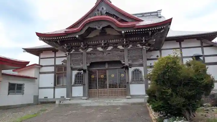 明徳寺の本殿・本堂