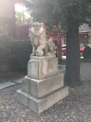 諏訪神社の狛犬