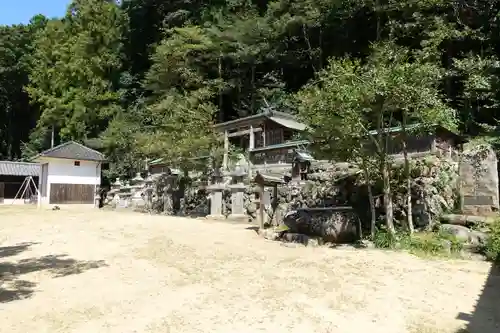 忍坂坐生根神社の本殿