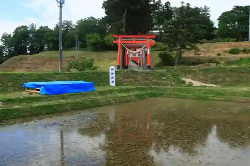 高屋敷稲荷神社の鳥居