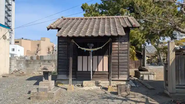 稲荷神社の本殿・本堂
