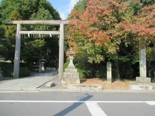 木嶋坐天照御魂神社の鳥居