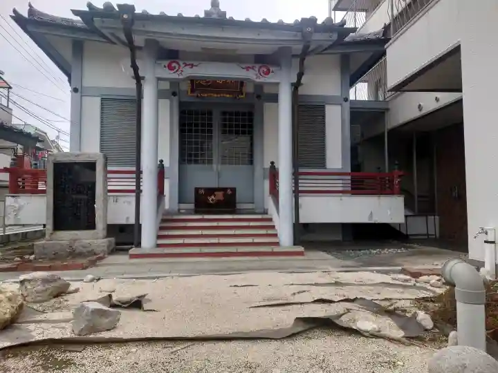 一道院の{uncategorized: "未分類", other: "その他", undefined: "問題あり", building: "その他建物", grave: "お墓", sacred_gate: "鳥居", guardian: "狛犬", statue: "像", buddha: "仏像", history: "歴史", nature: "自然", garden: "庭園", animal: "動物", pagoda: "塔", temizu: "手水舎", mountain_gate: "山門・神門", sanctuary: "本殿・本堂", subordinate: "末社・摂社", art: "芸術", scenery: "景色", jizo: "地蔵", ema: "絵馬", goshuin: "御朱印", omikuji: "おみくじ", items: "授与品その他", amulet: "お守り", goshuincho: "御朱印帳", eats: "食事", festival: "お祭り", votive_dance: "神楽", shichigosan: "七五三参", wedding: "結婚式", experience: "体験その他", initially: "初詣", around: "周辺", anti_infection: "感染症対策"}