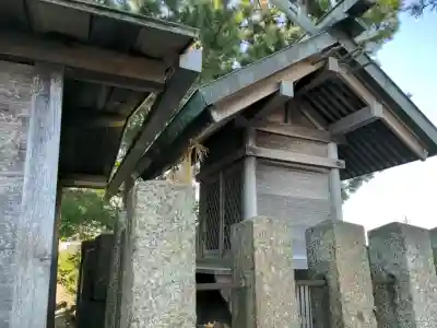 神明社(上押萩)の{uncategorized: "未分類", other: "その他", undefined: "問題あり", building: "その他建物", grave: "お墓", sacred_gate: "鳥居", guardian: "狛犬", statue: "像", buddha: "仏像", history: "歴史", nature: "自然", garden: "庭園", animal: "動物", pagoda: "塔", temizu: "手水舎", mountain_gate: "山門・神門", sanctuary: "本殿・本堂", subordinate: "末社・摂社", art: "芸術", scenery: "景色", jizo: "地蔵", ema: "絵馬", goshuin: "御朱印", omikuji: "おみくじ", items: "授与品その他", amulet: "お守り", goshuincho: "御朱印帳", eats: "食事", festival: "お祭り", votive_dance: "神楽", shichigosan: "七五三参", wedding: "結婚式", experience: "体験その他", initially: "初詣", around: "周辺", anti_infection: "感染症対策"}