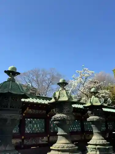 上野東照宮の{uncategorized: "未分類", other: "その他", undefined: "問題あり", building: "その他建物", grave: "お墓", sacred_gate: "鳥居", guardian: "狛犬", statue: "像", buddha: "仏像", history: "歴史", nature: "自然", garden: "庭園", animal: "動物", pagoda: "塔", temizu: "手水舎", mountain_gate: "山門・神門", sanctuary: "本殿・本堂", subordinate: "末社・摂社", art: "芸術", scenery: "景色", jizo: "地蔵", ema: "絵馬", goshuin: "御朱印", omikuji: "おみくじ", items: "授与品その他", amulet: "お守り", goshuincho: "御朱印帳", eats: "食事", festival: "お祭り", votive_dance: "神楽", shichigosan: "七五三参", wedding: "結婚式", experience: "体験その他", initially: "初詣", around: "周辺", anti_infection: "感染症対策"}