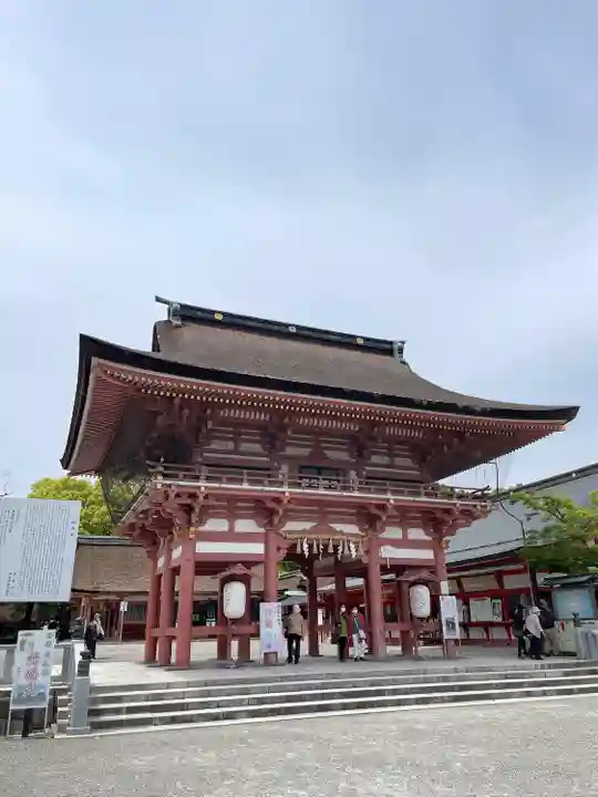 津島神社の山門・神門