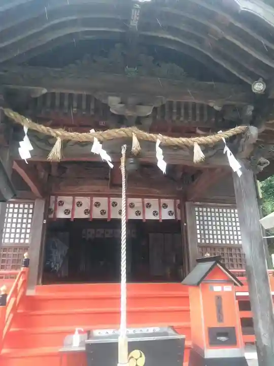 恵蘇八幡宮の本殿・本堂