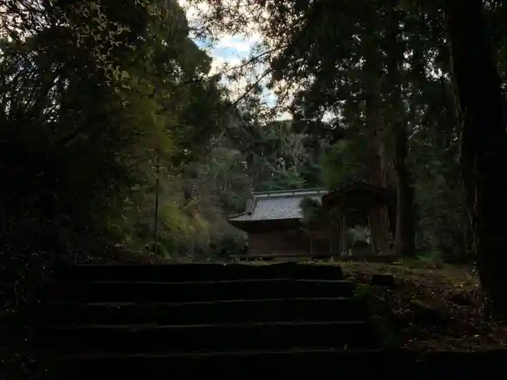 丸郷神社の本殿・本堂