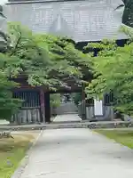 乙寳寺の山門・神門