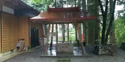 須山浅間神社の手水