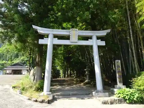 国造神社の鳥居