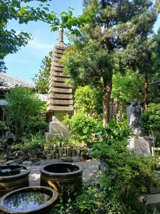 宝珠院の{uncategorized: "未分類", other: "その他", undefined: "問題あり", building: "その他建物", grave: "お墓", sacred_gate: "鳥居", guardian: "狛犬", statue: "像", buddha: "仏像", history: "歴史", nature: "自然", garden: "庭園", animal: "動物", pagoda: "塔", temizu: "手水舎", mountain_gate: "山門・神門", sanctuary: "本殿・本堂", subordinate: "末社・摂社", art: "芸術", scenery: "景色", jizo: "地蔵", ema: "絵馬", goshuin: "御朱印", omikuji: "おみくじ", items: "授与品その他", amulet: "お守り", goshuincho: "御朱印帳", eats: "食事", festival: "お祭り", votive_dance: "神楽", shichigosan: "七五三参", wedding: "結婚式", experience: "体験その他", initially: "初詣", around: "周辺", anti_infection: "感染症対策"}