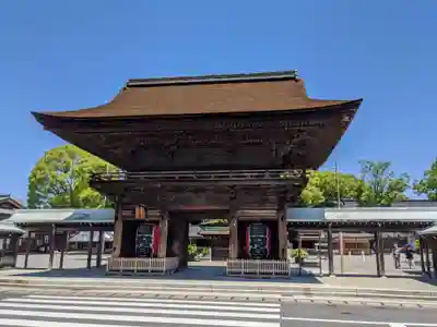 尾張大國霊神社(国府宮)の山門・神門