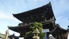 清凉寺の建物その他