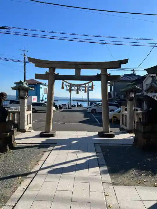 鴨居八幡神社の{uncategorized: "未分類", other: "その他", undefined: "問題あり", building: "その他建物", grave: "お墓", sacred_gate: "鳥居", guardian: "狛犬", statue: "像", buddha: "仏像", history: "歴史", nature: "自然", garden: "庭園", animal: "動物", pagoda: "塔", temizu: "手水舎", mountain_gate: "山門・神門", sanctuary: "本殿・本堂", subordinate: "末社・摂社", art: "芸術", scenery: "景色", jizo: "地蔵", ema: "絵馬", goshuin: "御朱印", omikuji: "おみくじ", items: "授与品その他", amulet: "お守り", goshuincho: "御朱印帳", eats: "食事", festival: "お祭り", votive_dance: "神楽", shichigosan: "七五三参", wedding: "結婚式", experience: "体験その他", initially: "初詣", around: "周辺", anti_infection: "感染症対策"}