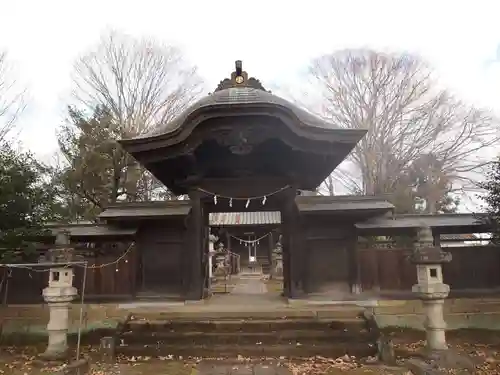 精忠神社の山門・神門
