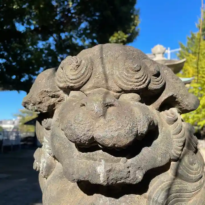 諏訪神社の狛犬