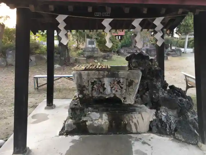 賀茂春日神社の手水舎