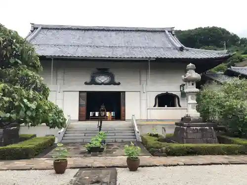 東光寺の本殿