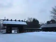 札幌護國神社の山門