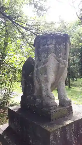 雨龍神社の狛犬