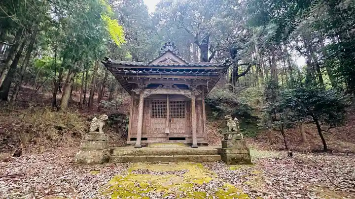 耳井神社の本殿・本堂