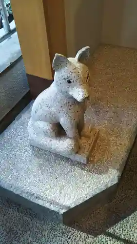 初音森神社の狛犬