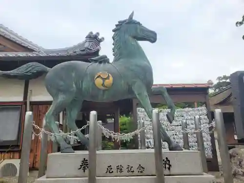 大宝神社の狛犬