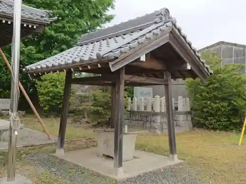 御鍬神社の手水舎