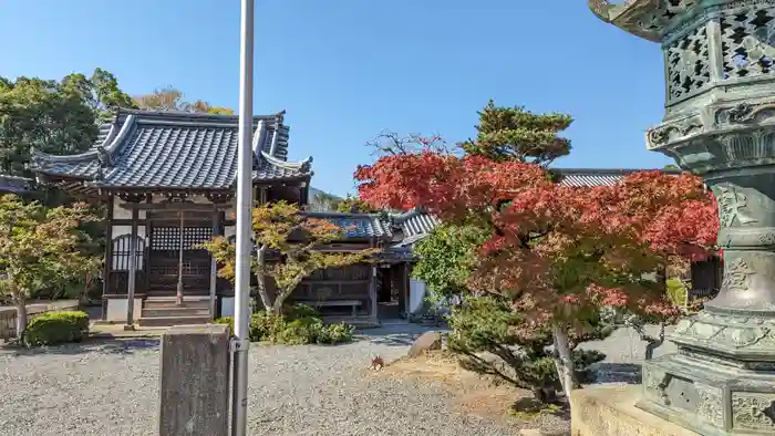 穴太寺の建物その他