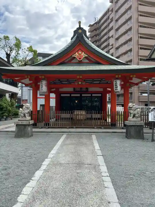 神津神社の{uncategorized: "未分類", other: "その他", undefined: "問題あり", building: "その他建物", grave: "お墓", sacred_gate: "鳥居", guardian: "狛犬", statue: "像", buddha: "仏像", history: "歴史", nature: "自然", garden: "庭園", animal: "動物", pagoda: "塔", temizu: "手水舎", mountain_gate: "山門・神門", sanctuary: "本殿・本堂", subordinate: "末社・摂社", art: "芸術", scenery: "景色", jizo: "地蔵", ema: "絵馬", goshuin: "御朱印", omikuji: "おみくじ", items: "授与品その他", amulet: "お守り", goshuincho: "御朱印帳", eats: "食事", festival: "お祭り", votive_dance: "神楽", shichigosan: "七五三参", wedding: "結婚式", experience: "体験その他", initially: "初詣", around: "周辺", anti_infection: "感染症対策"}