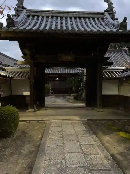 高倉寺の山門・神門