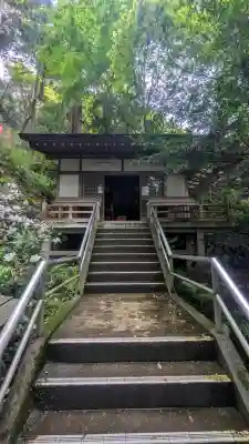 持寳院(多氣山不動尊)の{uncategorized: "未分類", other: "その他", undefined: "問題あり", building: "その他建物", grave: "お墓", sacred_gate: "鳥居", guardian: "狛犬", statue: "像", buddha: "仏像", history: "歴史", nature: "自然", garden: "庭園", animal: "動物", pagoda: "塔", temizu: "手水舎", mountain_gate: "山門・神門", sanctuary: "本殿・本堂", subordinate: "末社・摂社", art: "芸術", scenery: "景色", jizo: "地蔵", ema: "絵馬", goshuin: "御朱印", omikuji: "おみくじ", items: "授与品その他", amulet: "お守り", goshuincho: "御朱印帳", eats: "食事", festival: "お祭り", votive_dance: "神楽", shichigosan: "七五三参", wedding: "結婚式", experience: "体験その他", initially: "初詣", around: "周辺", anti_infection: "感染症対策"}