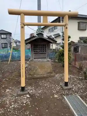 琴平神社の{uncategorized: "未分類", other: "その他", undefined: "問題あり", building: "その他建物", grave: "お墓", sacred_gate: "鳥居", guardian: "狛犬", statue: "像", buddha: "仏像", history: "歴史", nature: "自然", garden: "庭園", animal: "動物", pagoda: "塔", temizu: "手水舎", mountain_gate: "山門・神門", sanctuary: "本殿・本堂", subordinate: "末社・摂社", art: "芸術", scenery: "景色", jizo: "地蔵", ema: "絵馬", goshuin: "御朱印", omikuji: "おみくじ", items: "授与品その他", amulet: "お守り", goshuincho: "御朱印帳", eats: "食事", festival: "お祭り", votive_dance: "神楽", shichigosan: "七五三参", wedding: "結婚式", experience: "体験その他", initially: "初詣", around: "周辺", anti_infection: "感染症対策"}