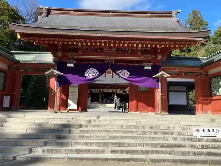 志波彦神社・鹽竈神社の山門・神門