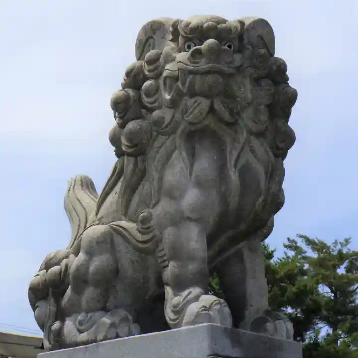 魚津神社の狛犬