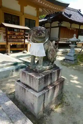 龍田神社の狛犬