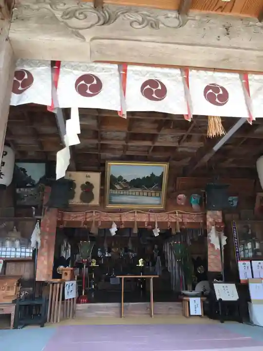 津田八幡宮の本殿・本堂