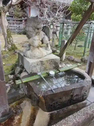 手向山八幡宮の手水舎