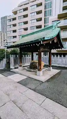 白金氷川神社の手水舎