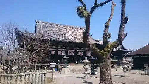 鶴林寺の本殿・本堂