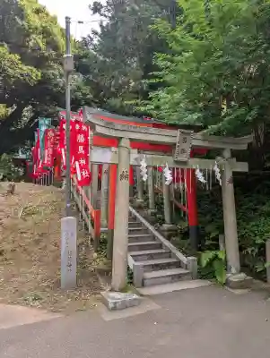 大杉神社 境内社 勝馬神社の{uncategorized: "未分類", other: "その他", undefined: "問題あり", building: "その他建物", grave: "お墓", sacred_gate: "鳥居", guardian: "狛犬", statue: "像", buddha: "仏像", history: "歴史", nature: "自然", garden: "庭園", animal: "動物", pagoda: "塔", temizu: "手水舎", mountain_gate: "山門・神門", sanctuary: "本殿・本堂", subordinate: "末社・摂社", art: "芸術", scenery: "景色", jizo: "地蔵", ema: "絵馬", goshuin: "御朱印", omikuji: "おみくじ", items: "授与品その他", amulet: "お守り", goshuincho: "御朱印帳", eats: "食事", festival: "お祭り", votive_dance: "神楽", shichigosan: "七五三参", wedding: "結婚式", experience: "体験その他", initially: "初詣", around: "周辺", anti_infection: "感染症対策"}