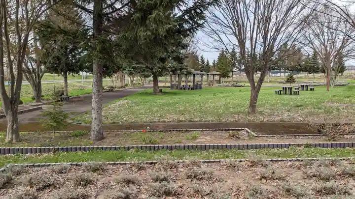 草分神社の庭園