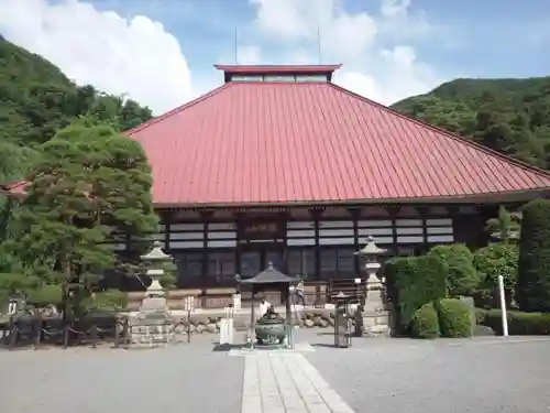 岩松院の本殿