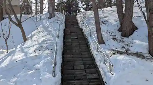 大谷地神社の庭園